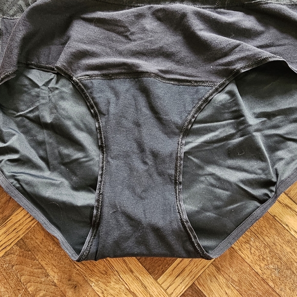 Thinx Bundle Hip Hugger Leak Proof Period Underwear Black & Nude 2 XL - Picture 7 of 13